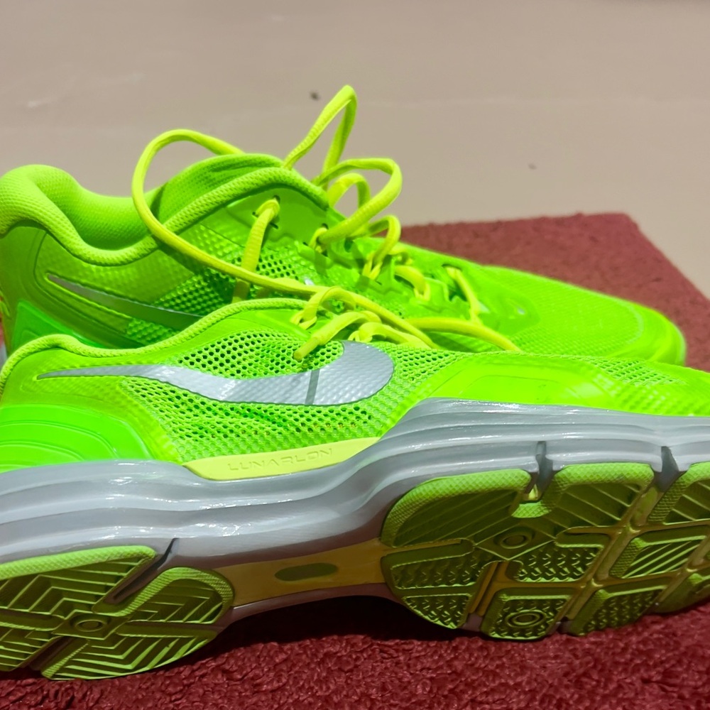 Mens Nike shoes